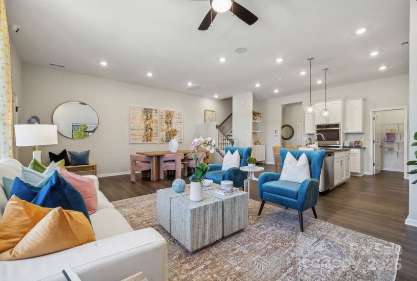 The Ridge at Sugar Creek - Residential