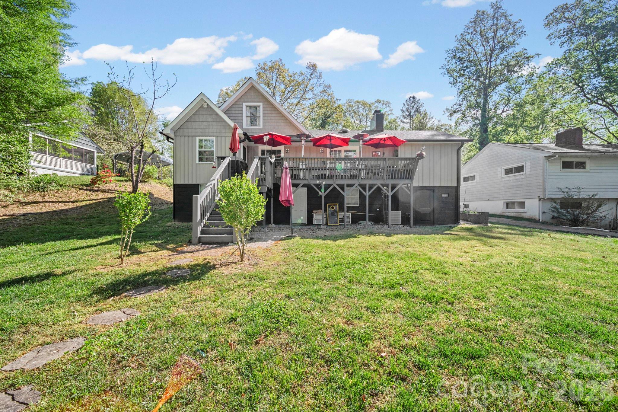 421 Tywood Street NE