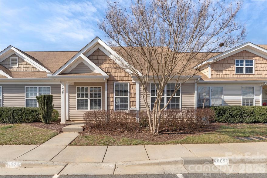 Welcome to 1029 Duncan Chase Lane, a well-maintained townhouse offering low-maintenance living in the heart of Indian Land with a location that delivers everyday convenience.
Inside, you’ll find a functional and inviting layout designed for comfortable daily living and easy entertaining. The home also features a private outdoor space, perfect for enjoying morning coffee, relaxing in the evenings, or spending time outdoors.
The community offers shared amenities including a community pool and picnic area, providing additional space to relax and enjoy the outdoors without the maintenance.
The location is a major advantage — just minutes from CrossRidge Center, Publix, Target, Walmart, Lidl, and a variety of shopping, dining, and everyday conveniences along Charlotte Highway. Everything you need is close by, making day-to-day living simple and accessible.