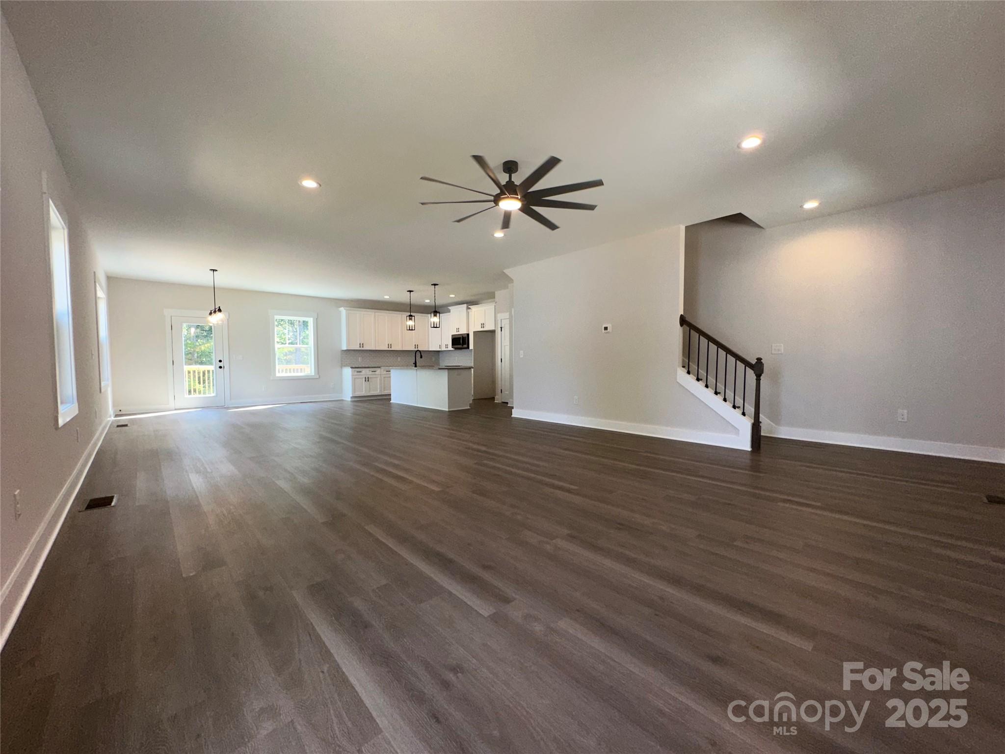 28770 NC Hwy 73 Highway