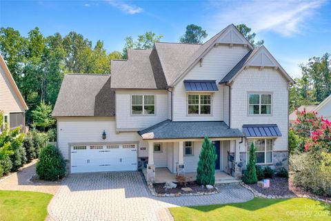 Photo of 17623 Hawkwatch Lane, Charlotte, NC 28278 (MLS # 4066826)