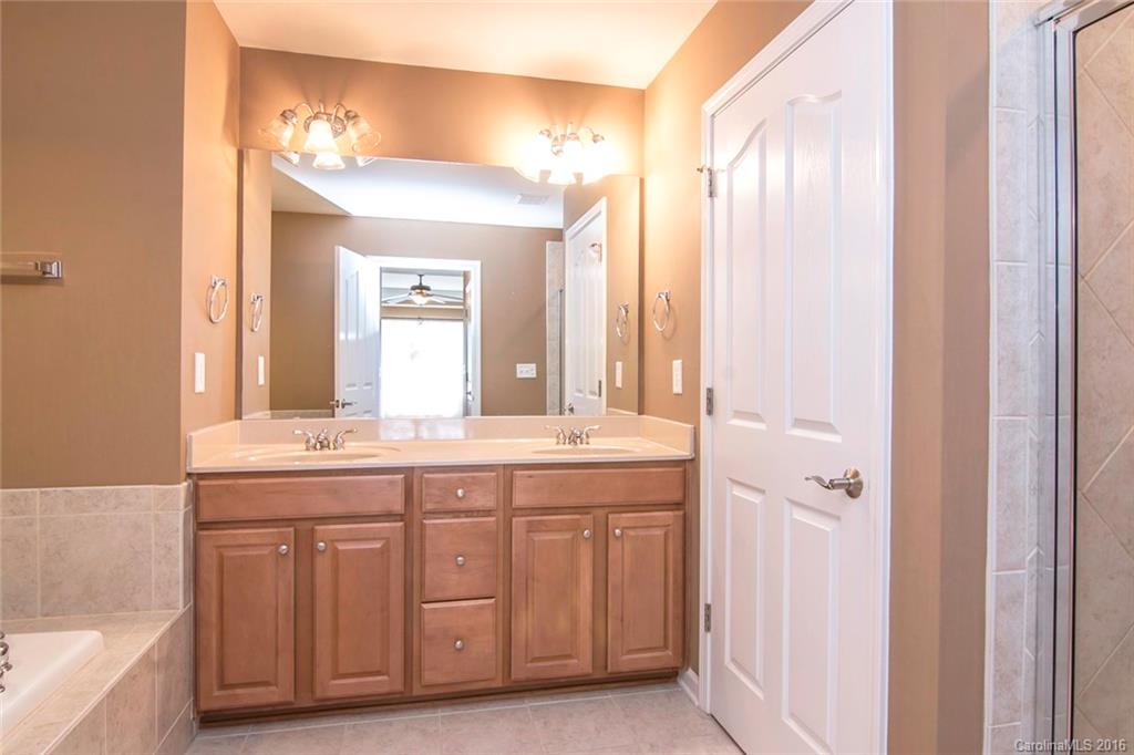 Lake Shore On Lake Wylie - Residential