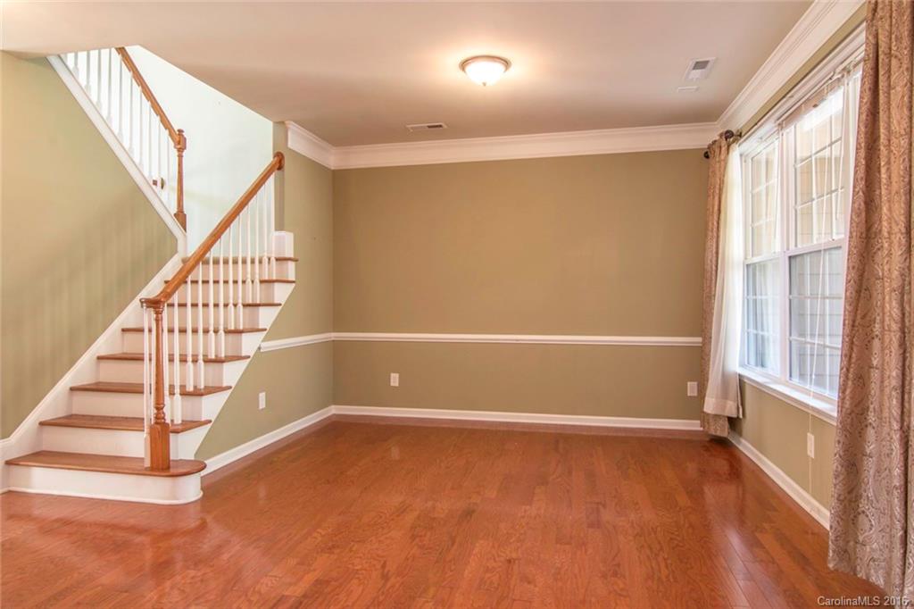 Lake Shore On Lake Wylie - Residential