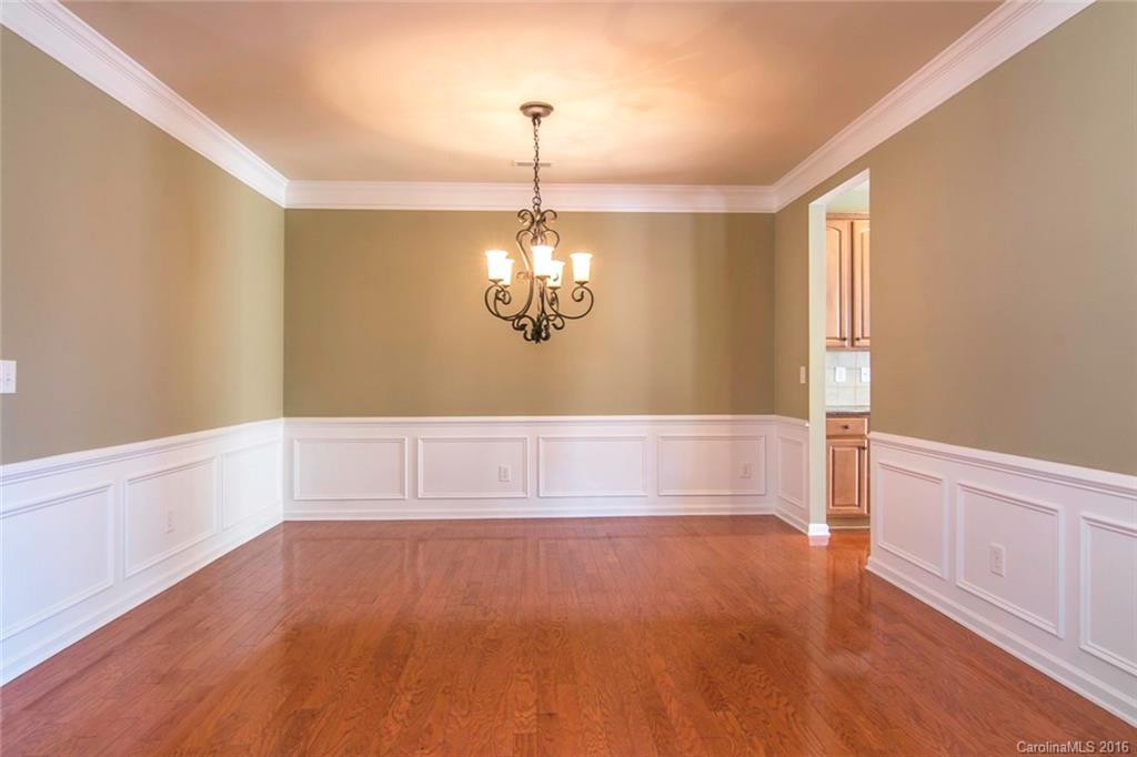 Lake Shore On Lake Wylie - Residential