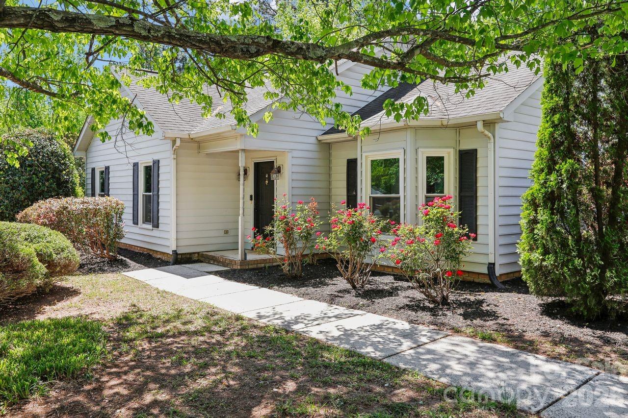 15032 Catawba Circle