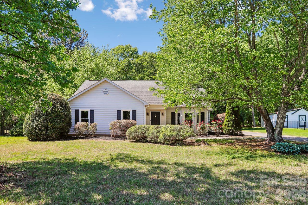 15032 Catawba Circle