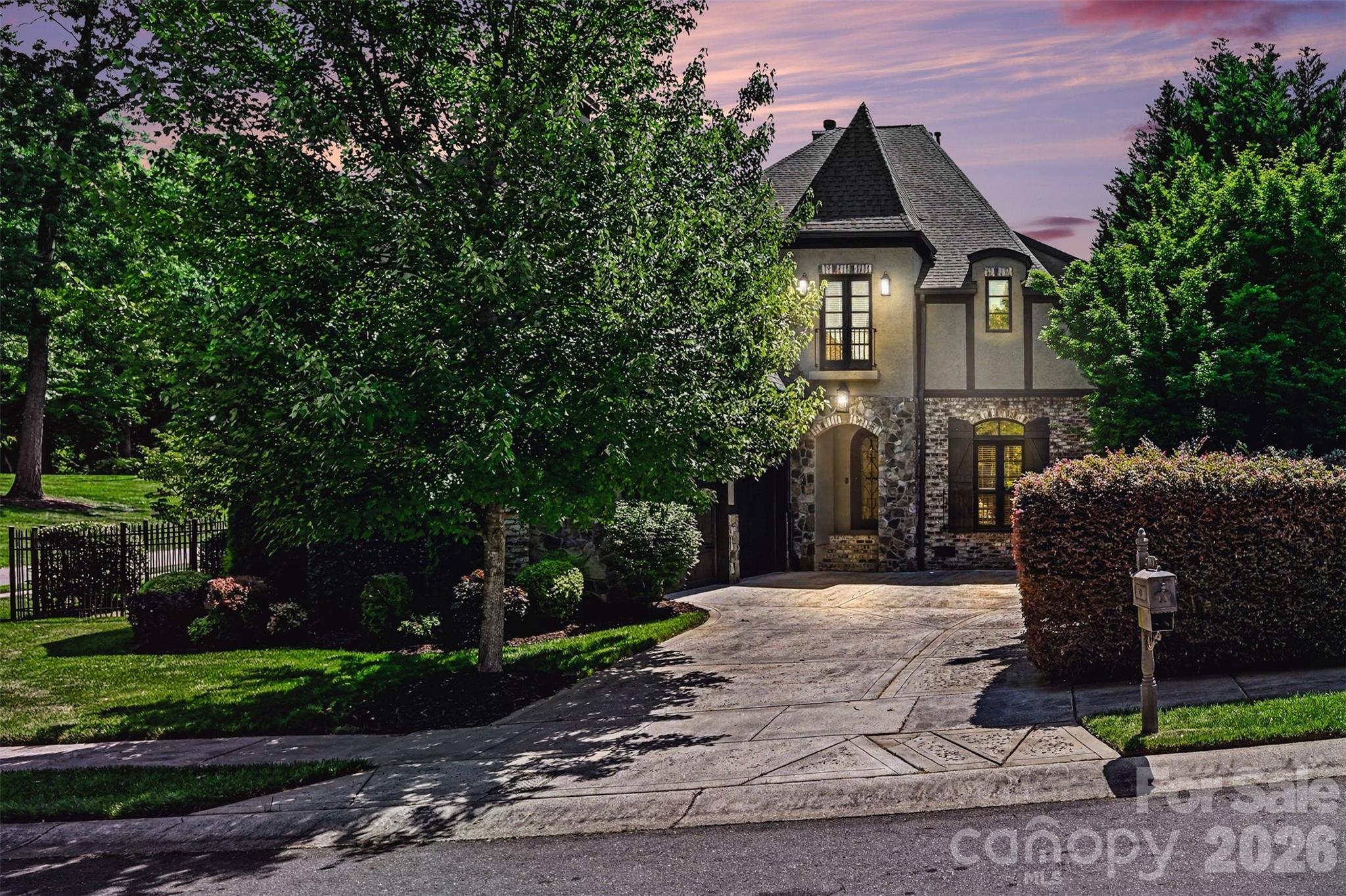 703 Sainte Rose Lane