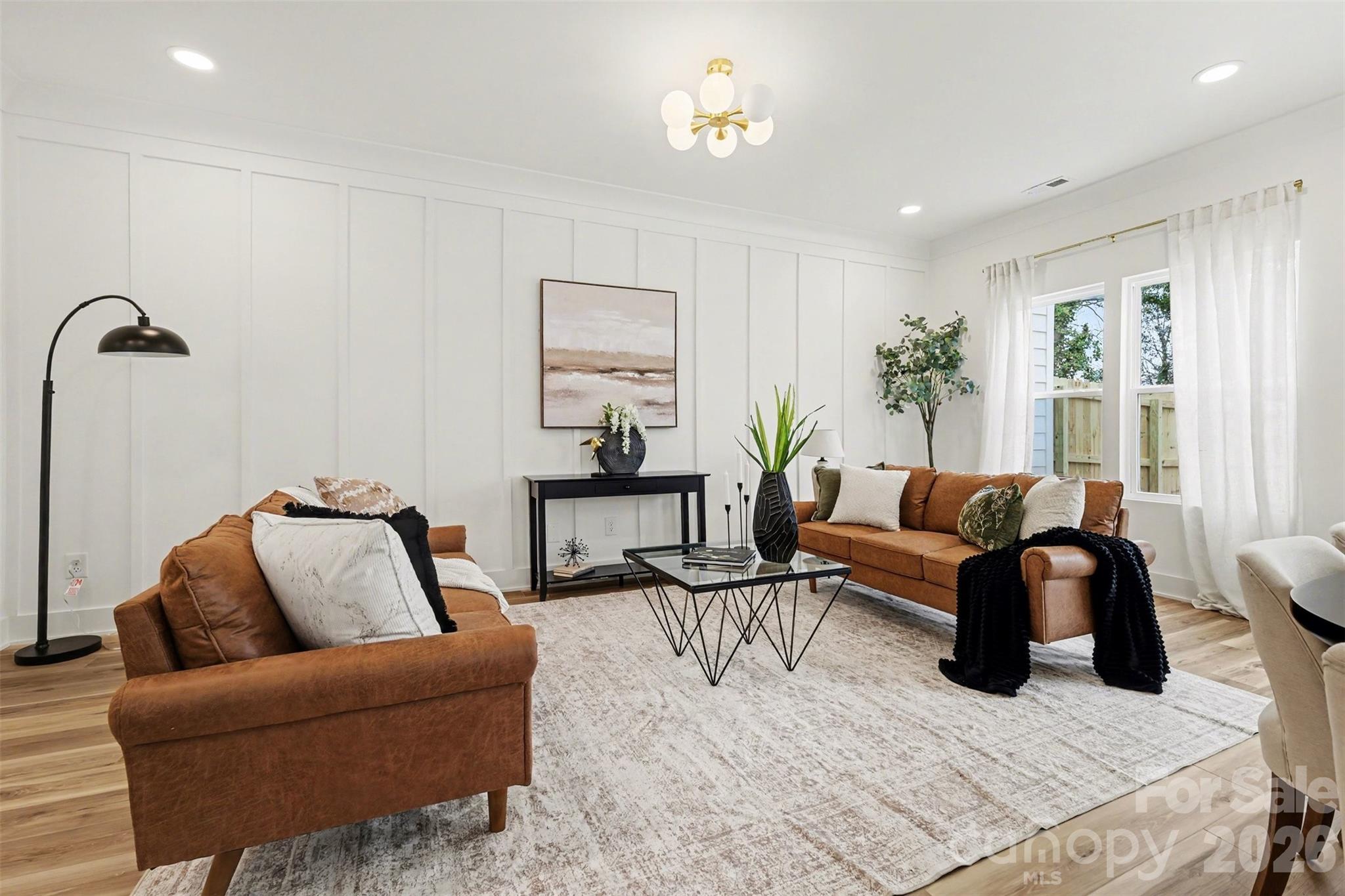 3211/3209 Ross Avenue