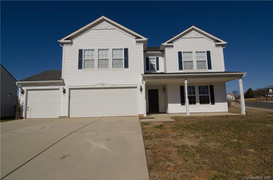 Clover Schools - 4 bd/2.5 bth - 3 car garage and almost 4,000 sq.ft. Spacious kitchen w/pantry, dining room, downstairs office, living and family room downstairs. Upstairs this beauty has a large bonus room, 4 bedrooms and laundry with tank-less hot water heater. updated lighting throughout the home. Enjoy the extra large patio outside and the wired workshop/storage building - in your fenced in yard! Come take a look!!!