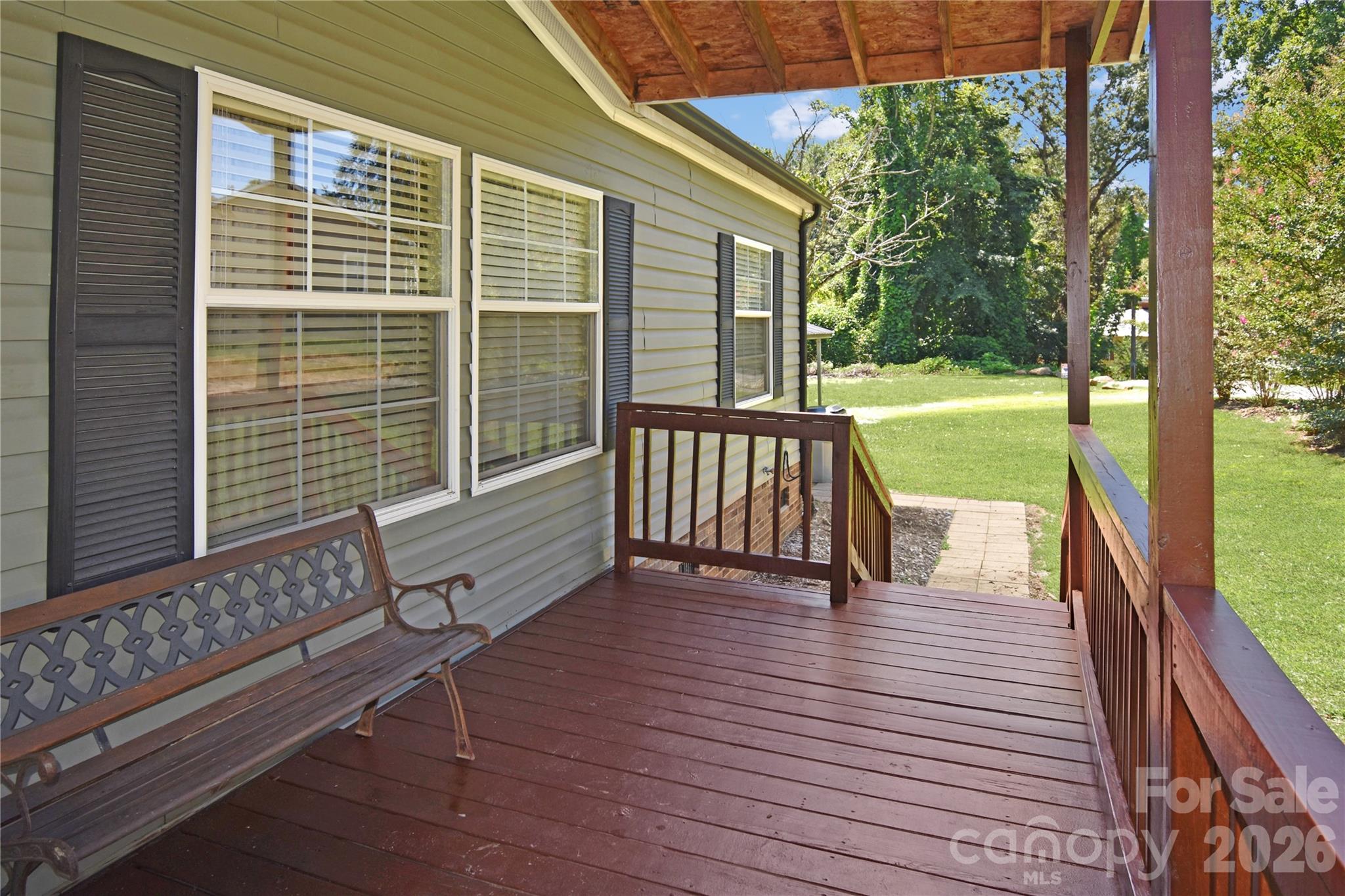 432 Forest Place NW