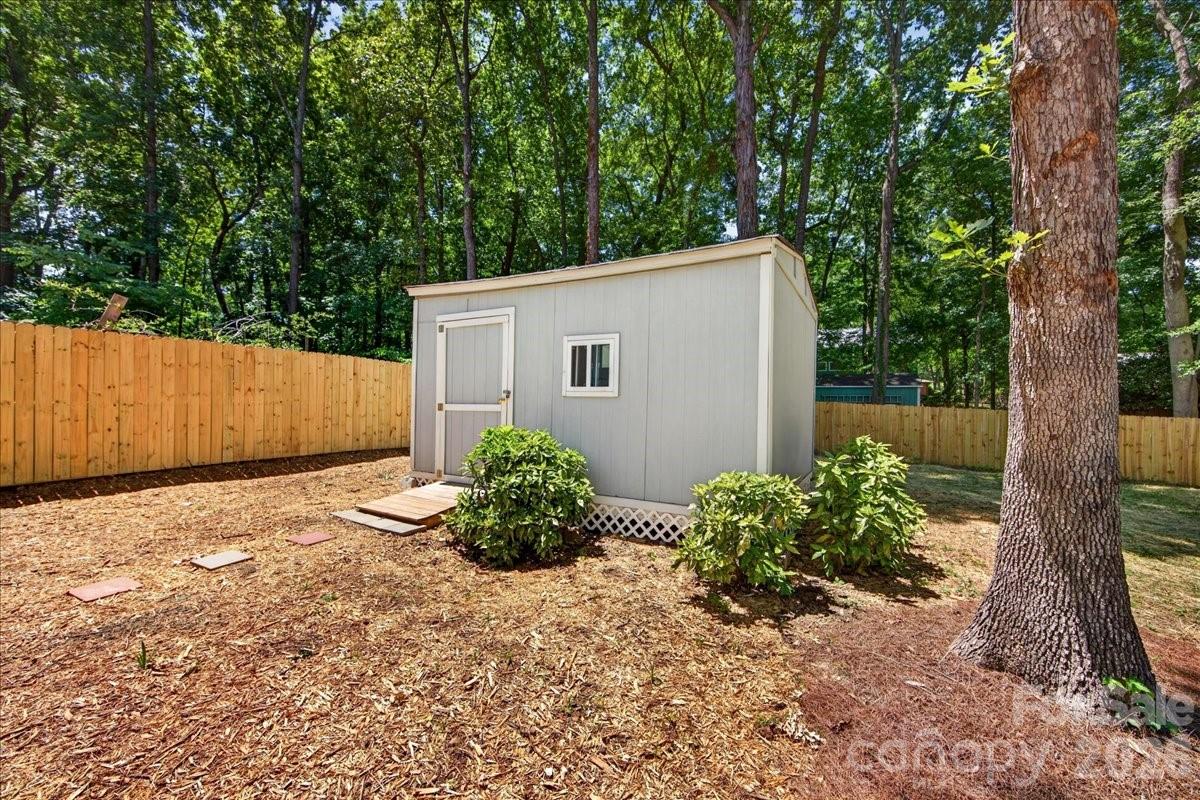 Mcclintock Woods - Residential