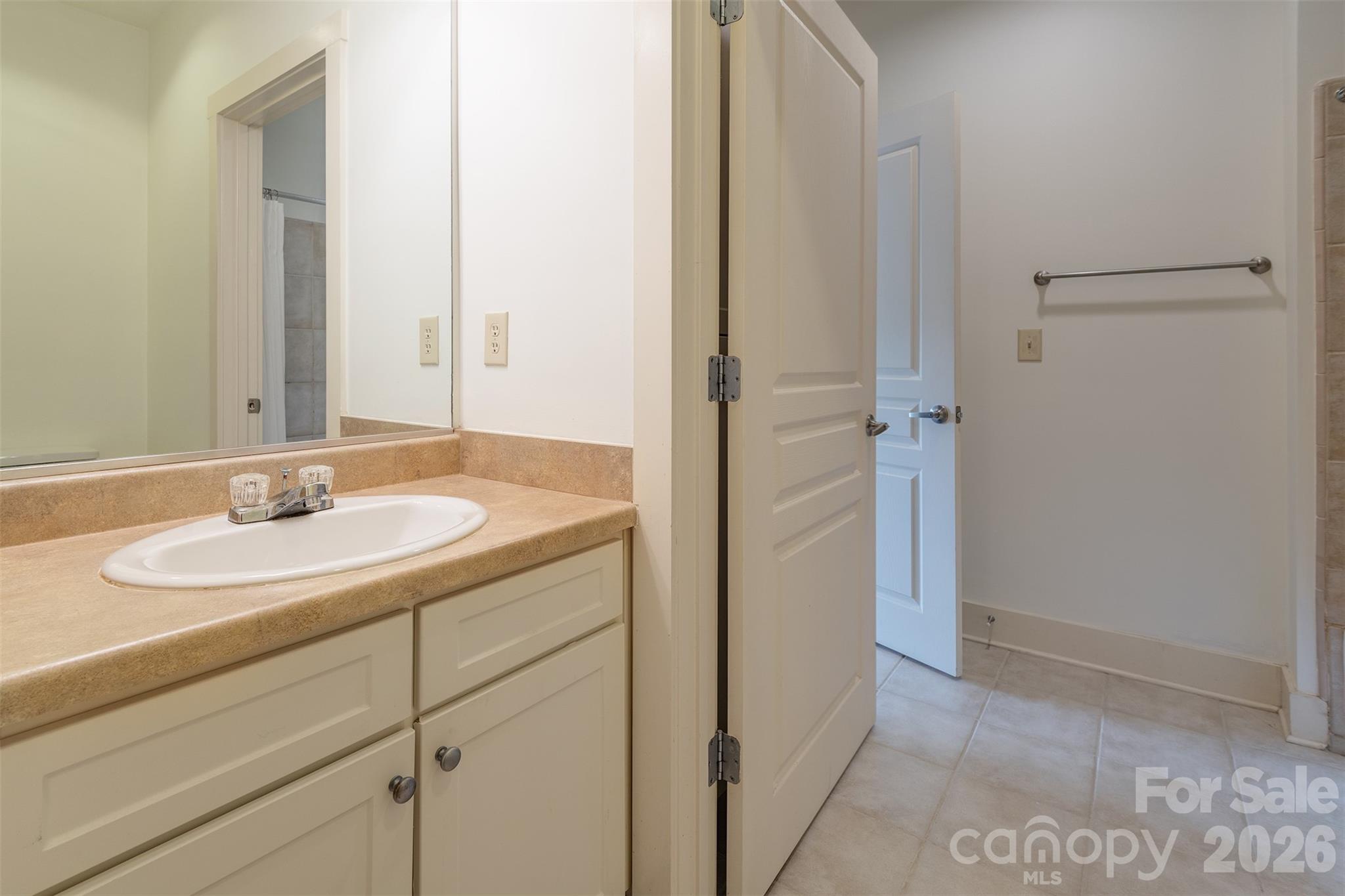 Beaucatcher House - Residential