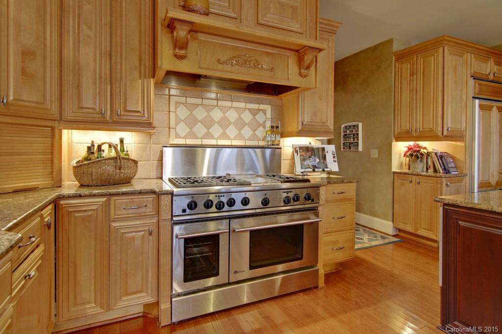 The Harbour At The Pointe - Residential