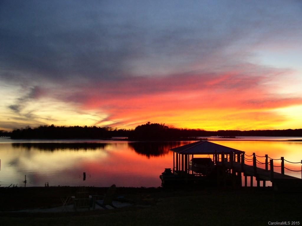 The Harbour At The Pointe - Residential