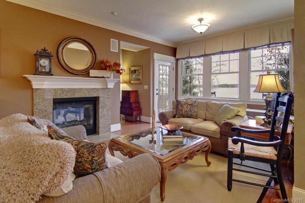 The Harbour At The Pointe - Residential