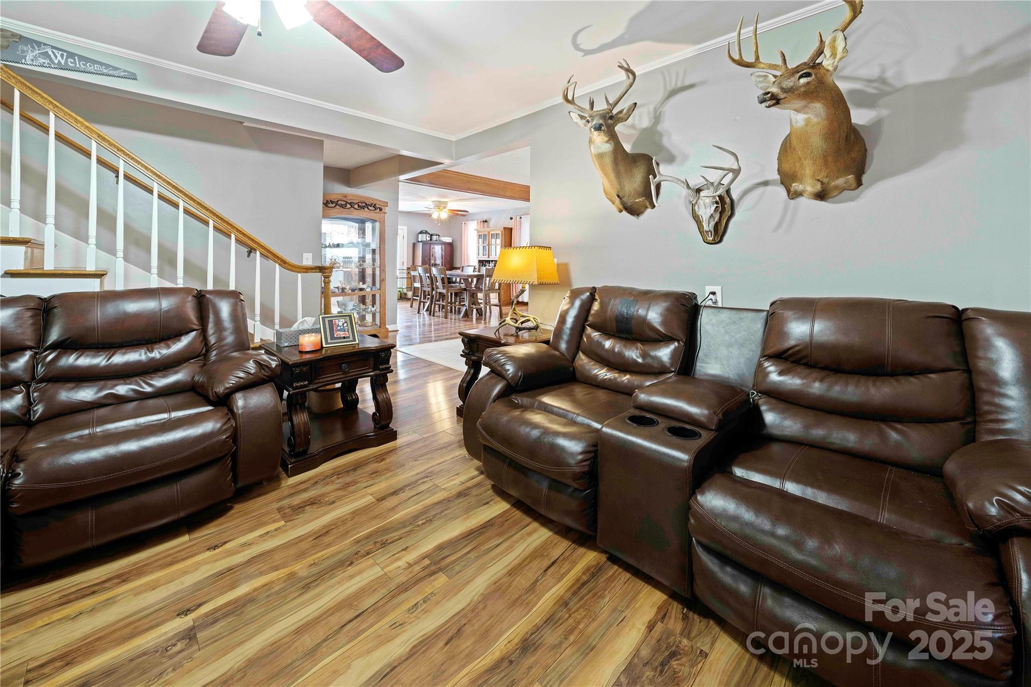 2207 W Stagecoach Trail