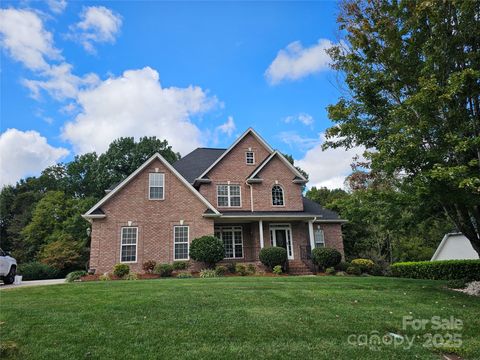 Photo of 5060 Cramer Woods Drive, Gastonia, NC 28056 (MLS # 4308628)