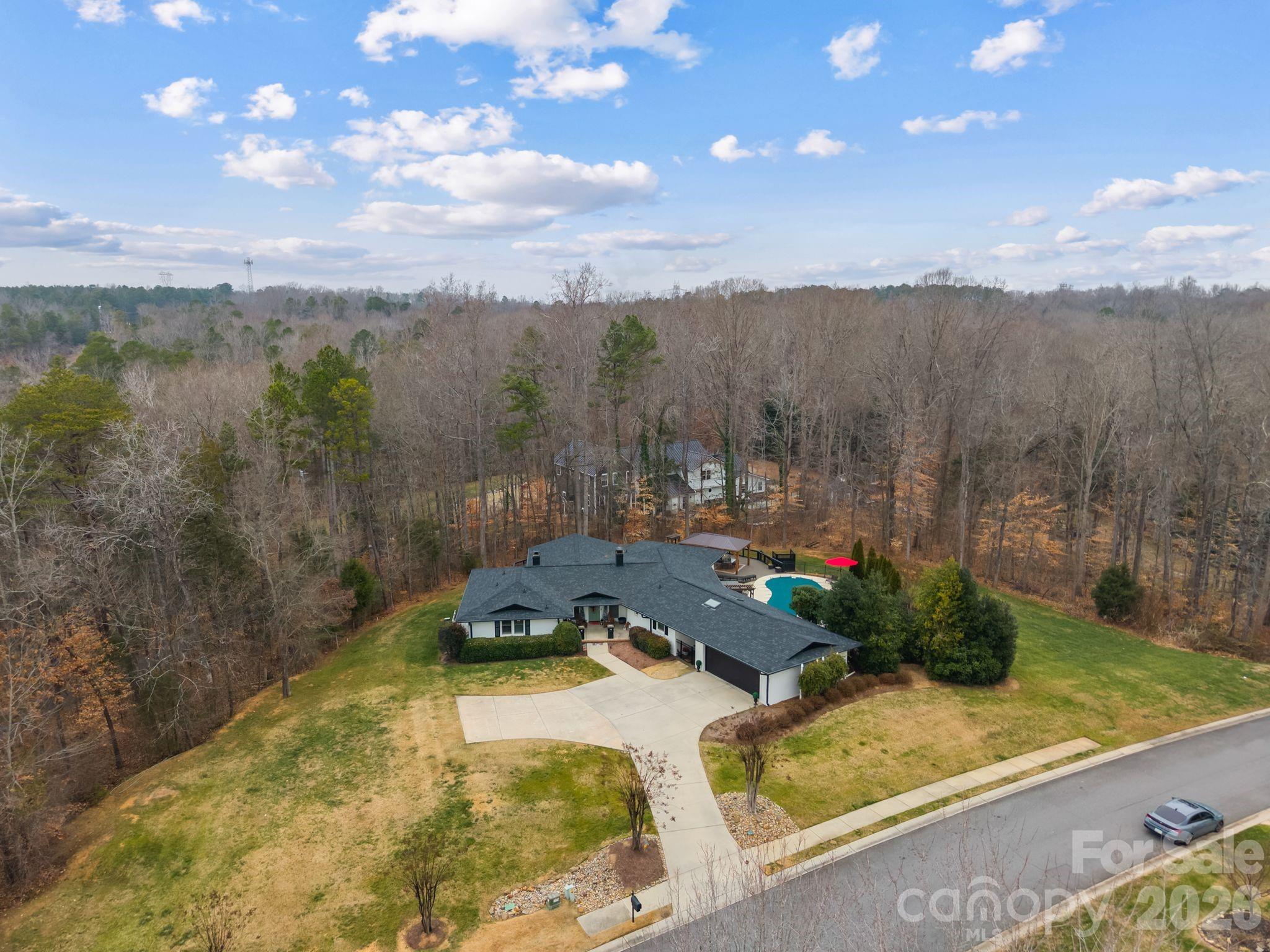 809 Creek Bluff Road