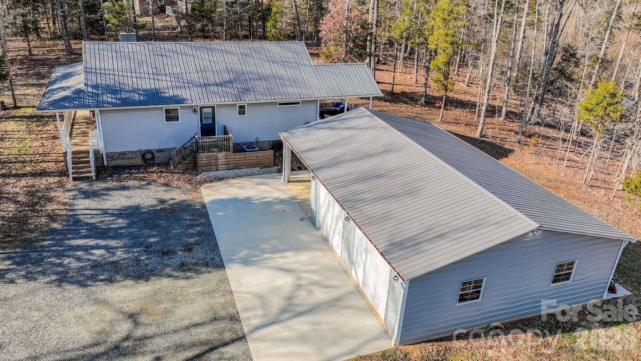 1220 Alvin Hough Road