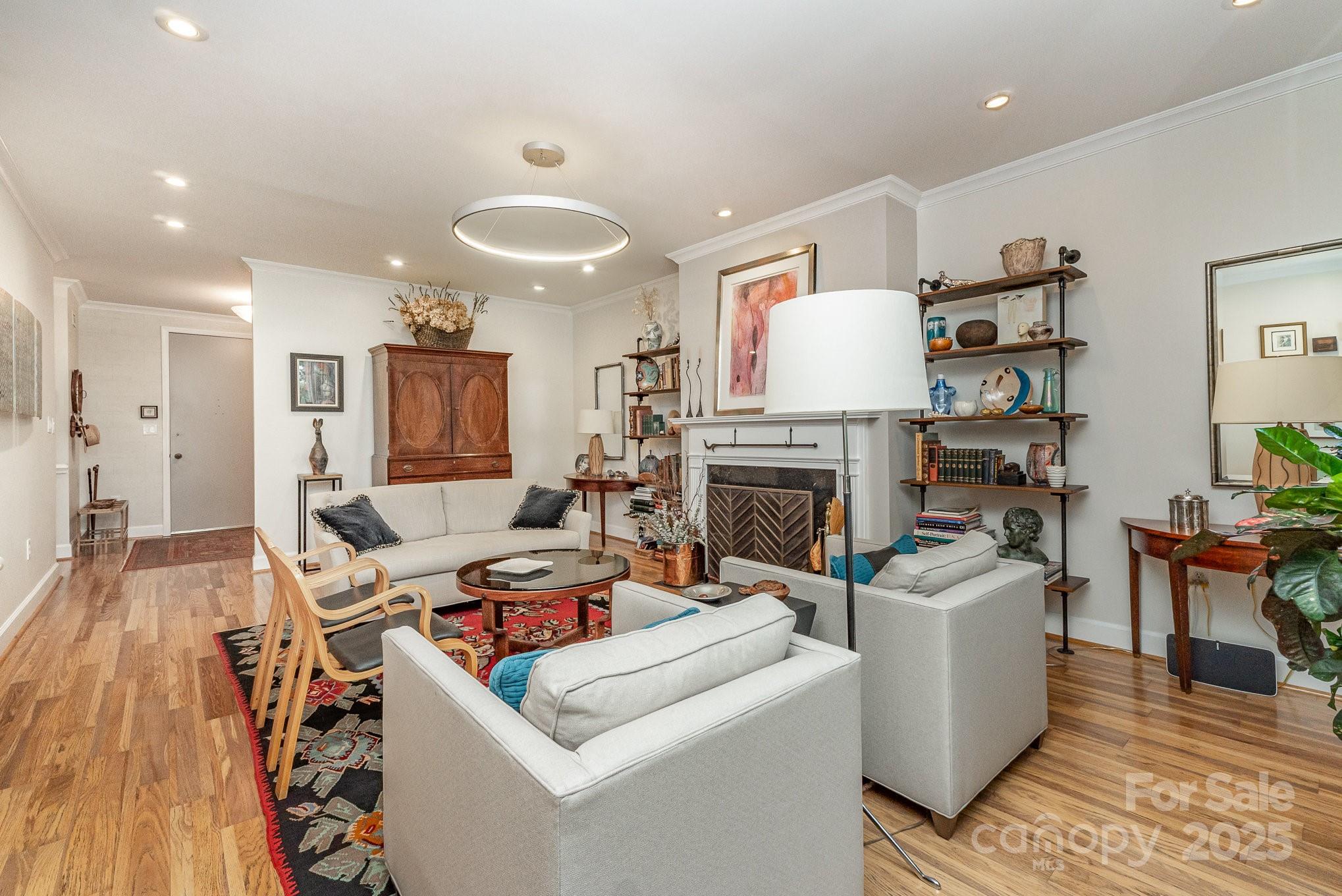830 Cherokee Road