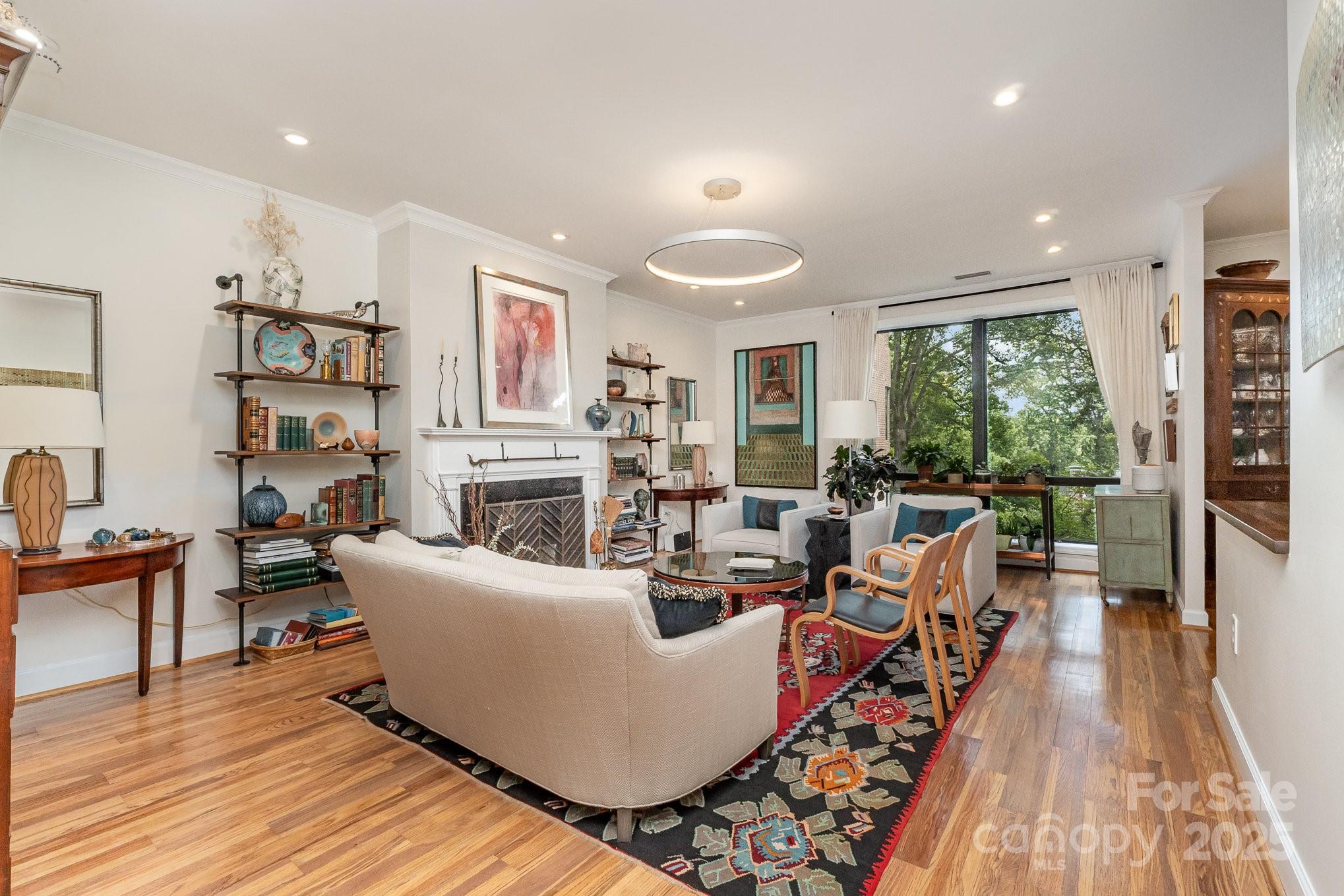 830 Cherokee Road