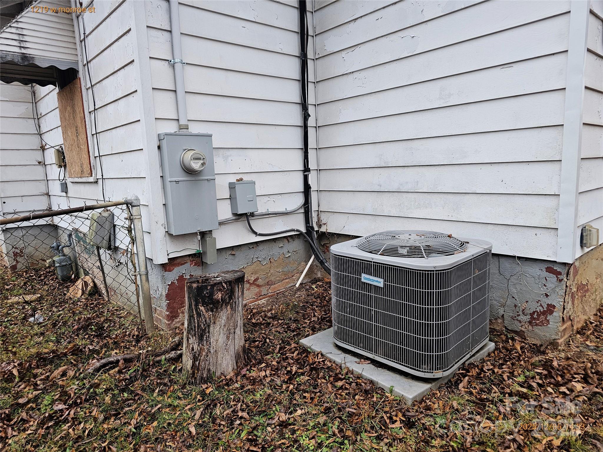 1219 W Monroe Street