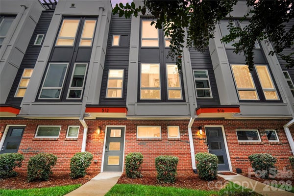 512 SEDGEFIELD PARK DR, CHARLOTTE, NC 28203 - Image 1b2eaca8ee6750078e094ca4b5587621/1310748480