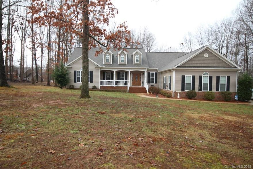 AWESOME LOCATION AND NO HOA! GREAT FORT MILL SCHOOL DISTRICT! PRIVATE, FENCED YARD WITH MOTOR HOME GARAGE.  THIS CUSTOM QUALITY BUILT HOME HAS 42" CABINETS WITH PULLOUTS , STAINLESS STEELE APPLIANCES.  LIVE LARGE IN THIS THIS OPEN FLOOR PLAN, BUILT IN ENTERTAINMENT.  HOME OFFICE. SUN ROOM, SPLIT FLOOR PLAN  ALL ON ONE LEVEL. SPACIOUS LAUNDRY ROOM WITH DROP ZONE. 3 CAR GARAGE.  EXTRA STORAGE BUILDINGS AND LARGE DECK AND ABOVE GROUND POOL.