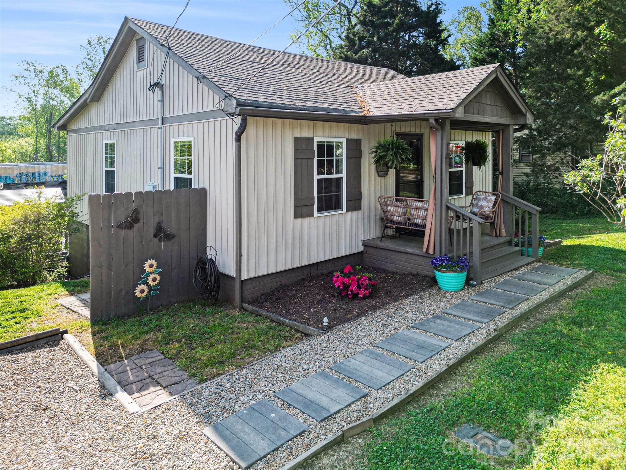 118 Thomas Fite Street