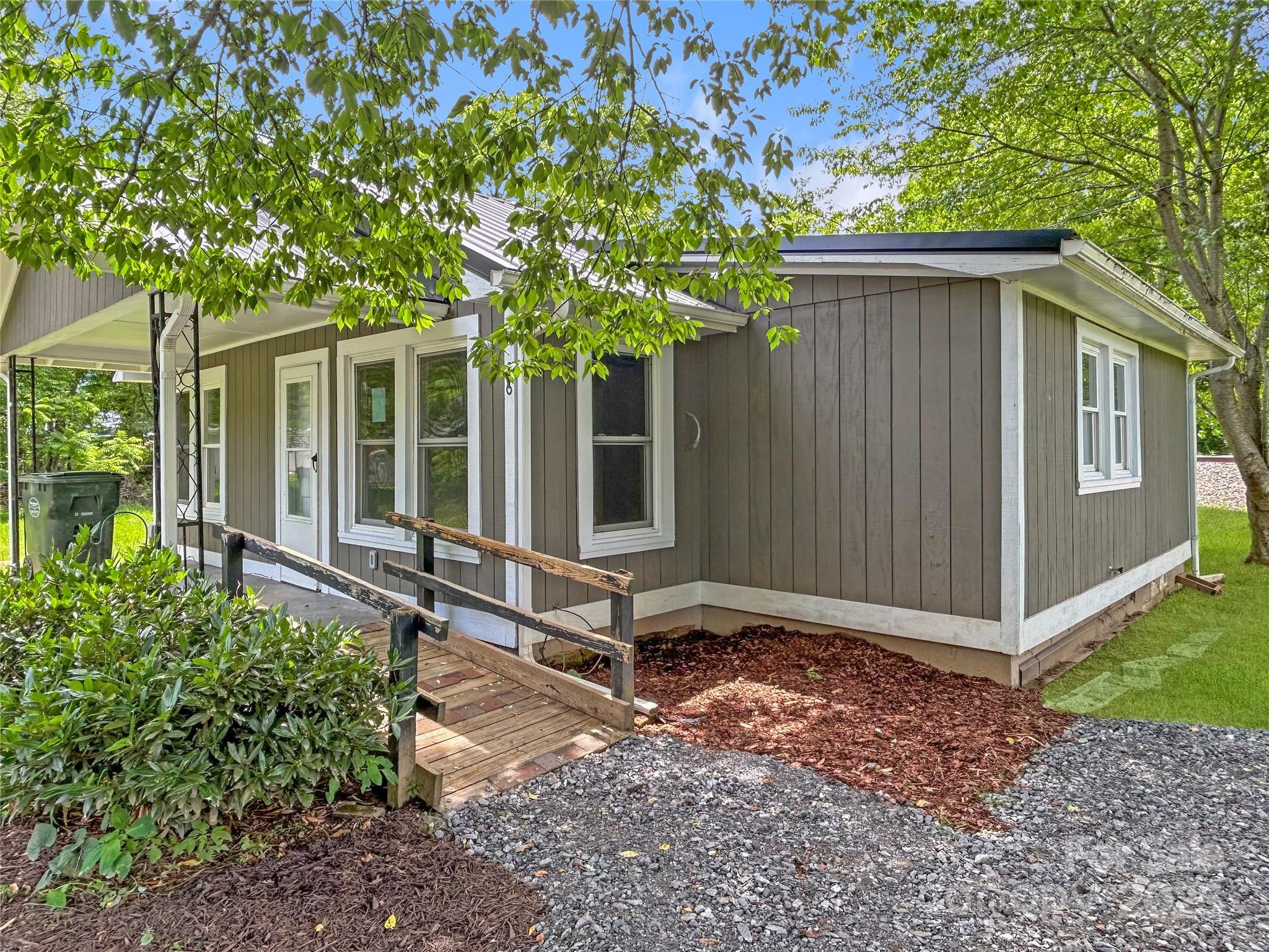 36 Graybark Court