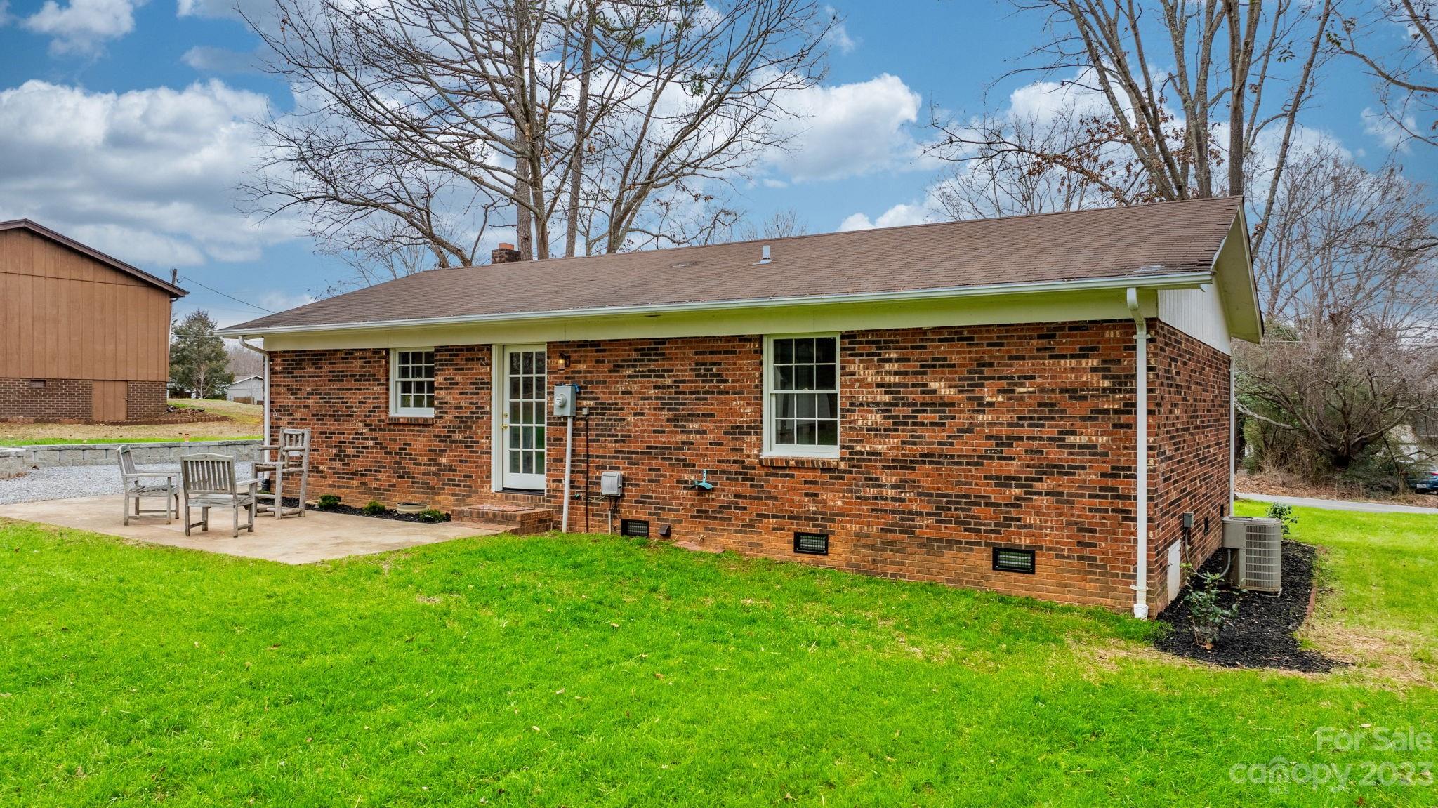 Jamestowne - Residential