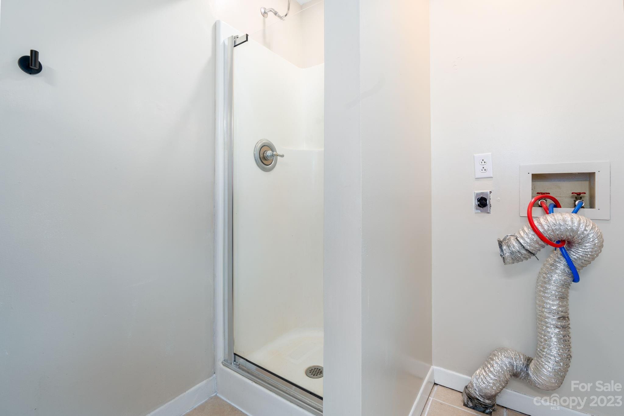 Jamestowne - Residential