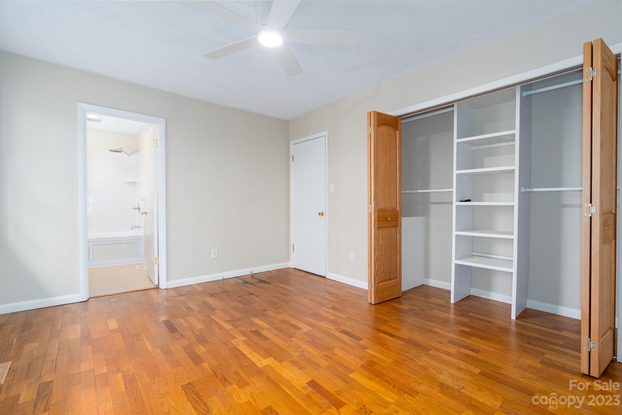 Jamestowne - Residential