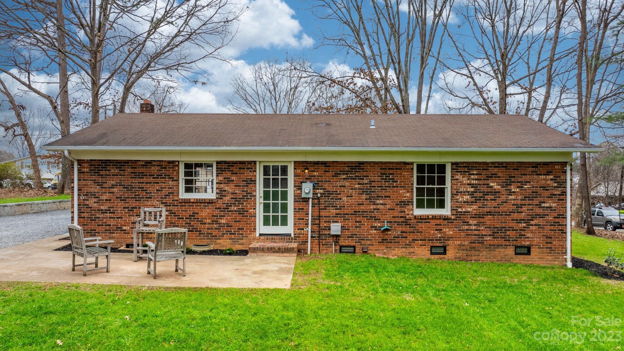 Jamestowne - Residential