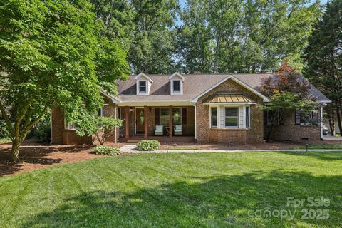 10311 Windtree Lane Charlotte NC 28215