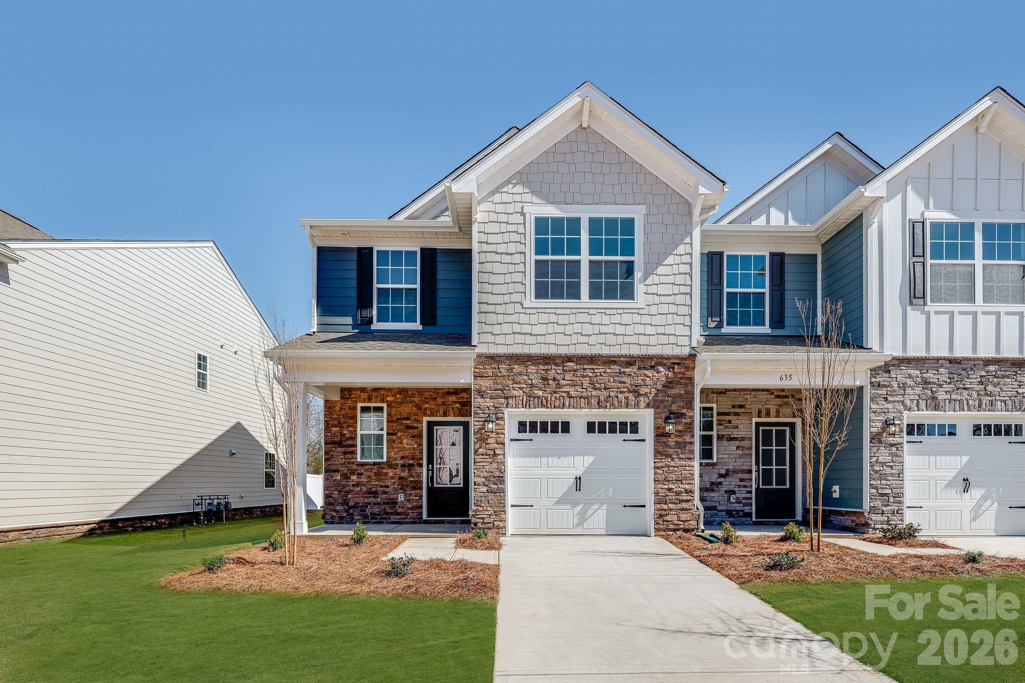 696 Sparano Loop