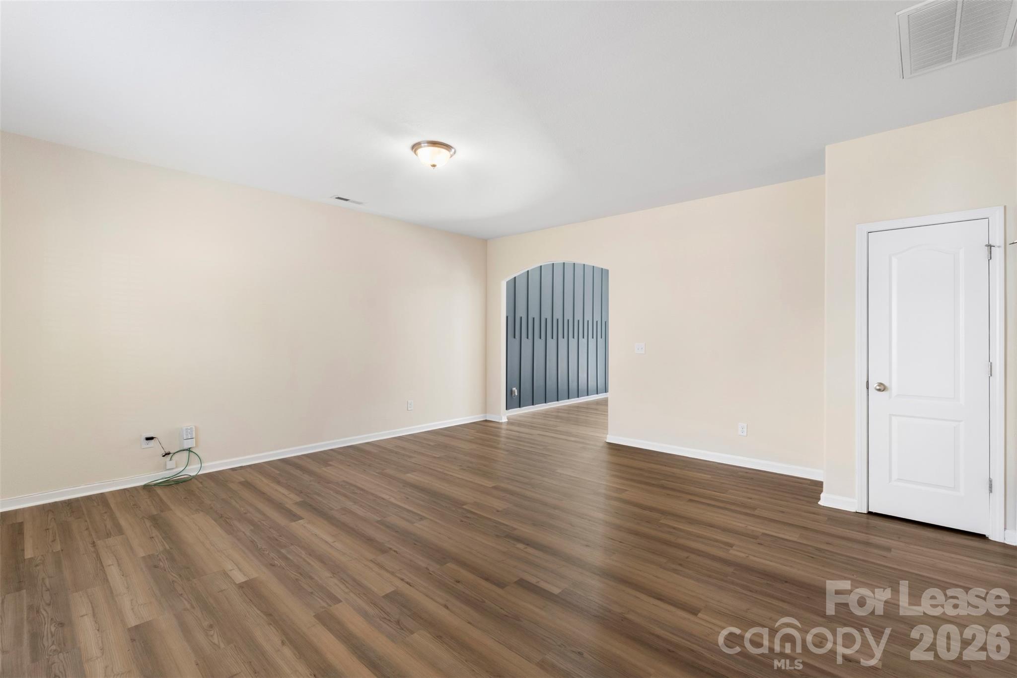 7621 Mockernut Drive