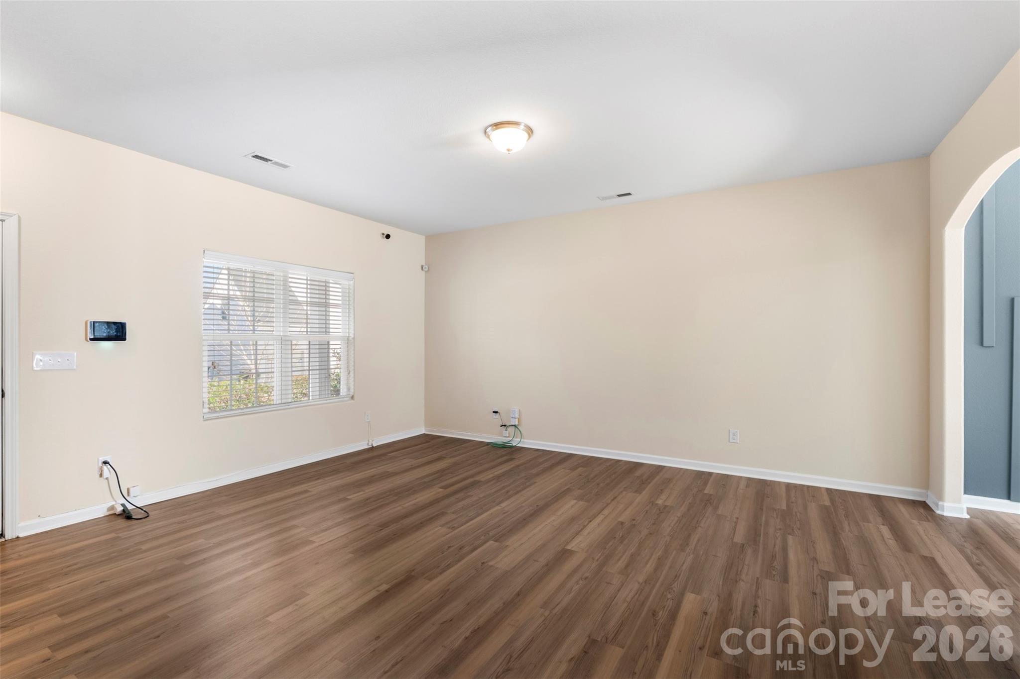 7621 Mockernut Drive