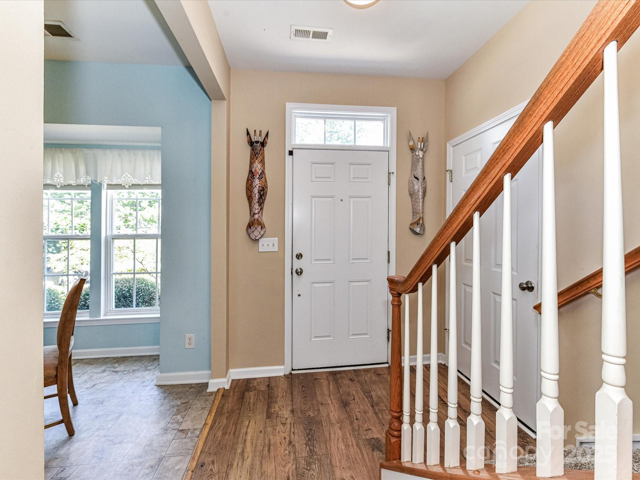 4237 Piccadilly Lane