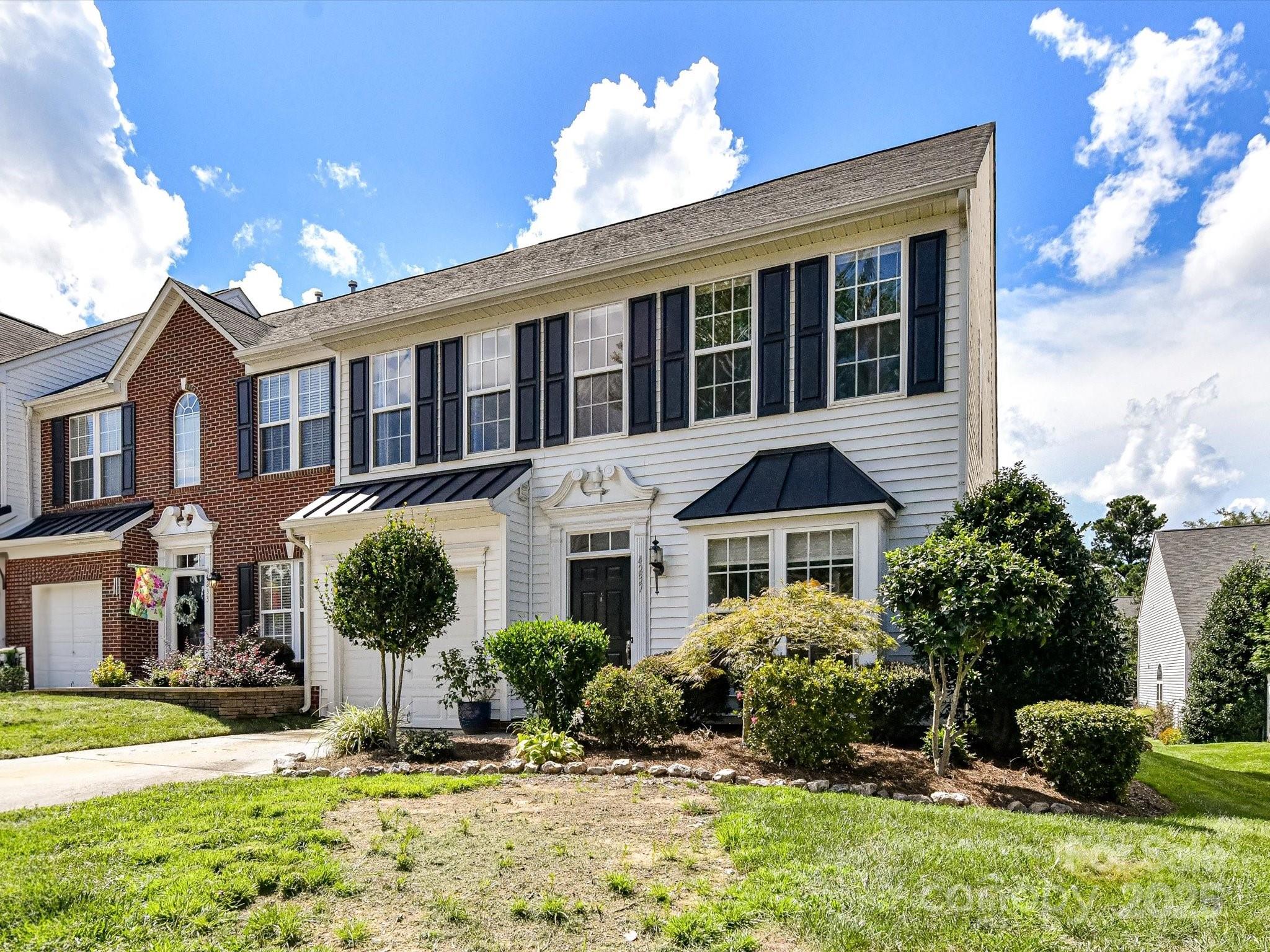 4237 Piccadilly Lane