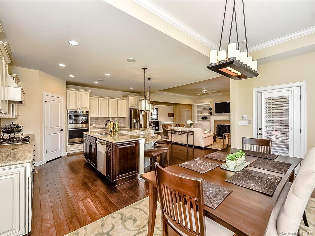 Hollister - Residential