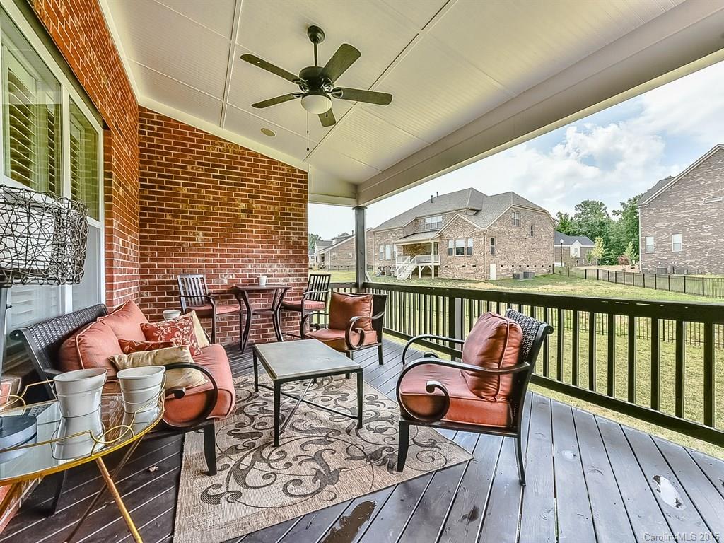 Hollister - Residential