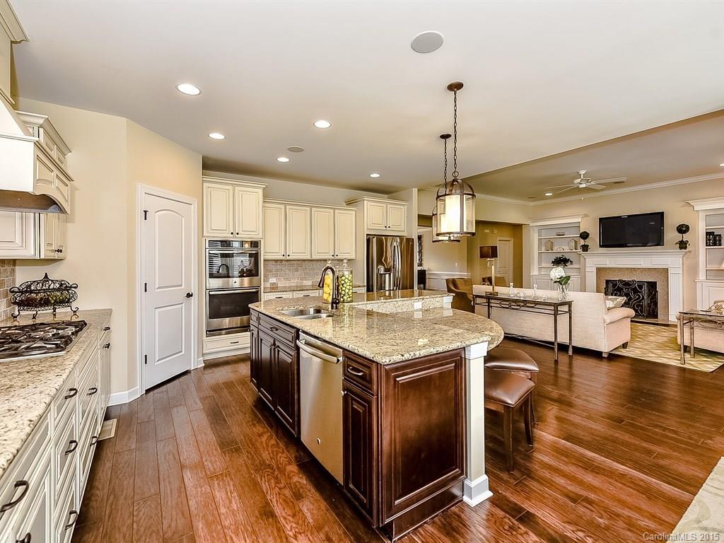 Hollister - Residential