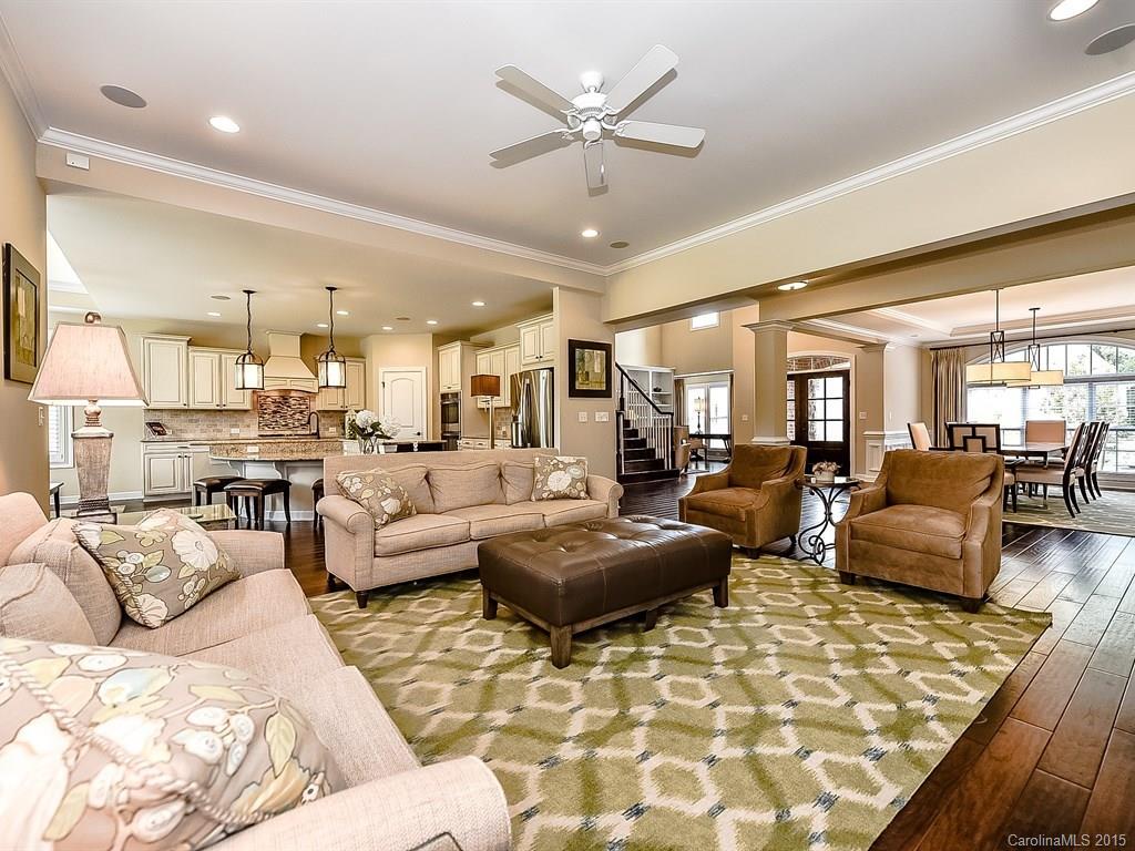 Hollister - Residential