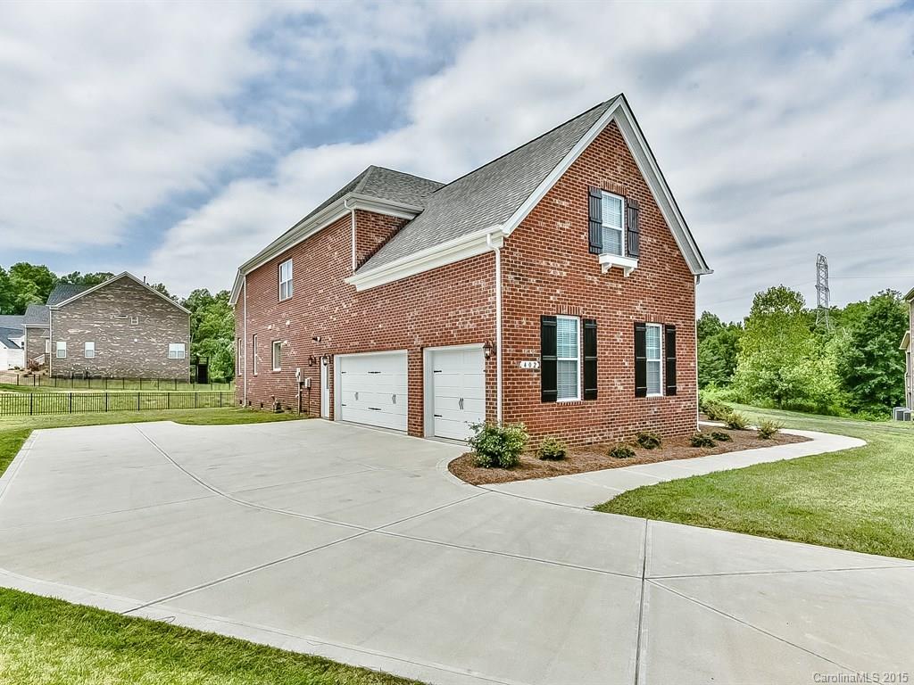 Hollister - Residential