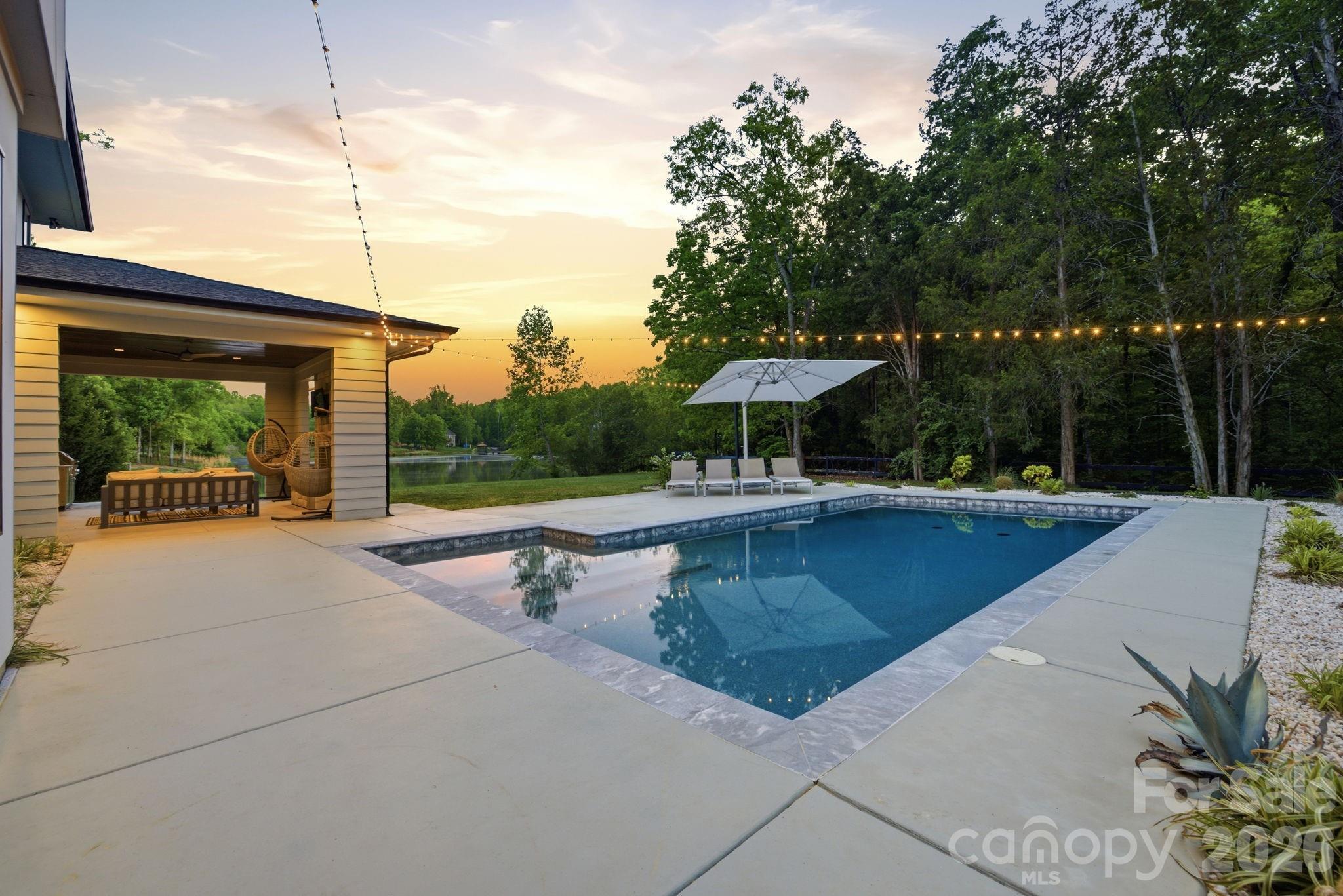 4004 Oldstone Forest Drive