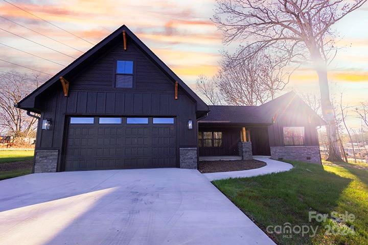 Chambers Trace - Residential