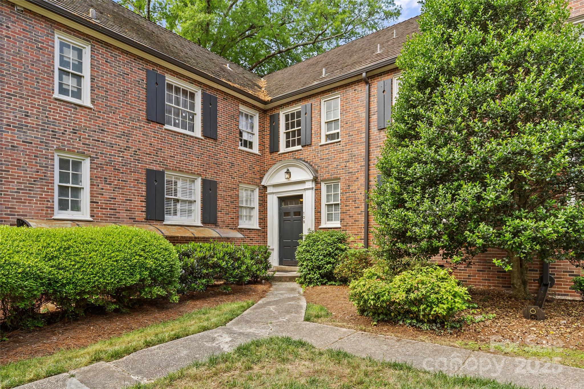 108 Colville Road 21B