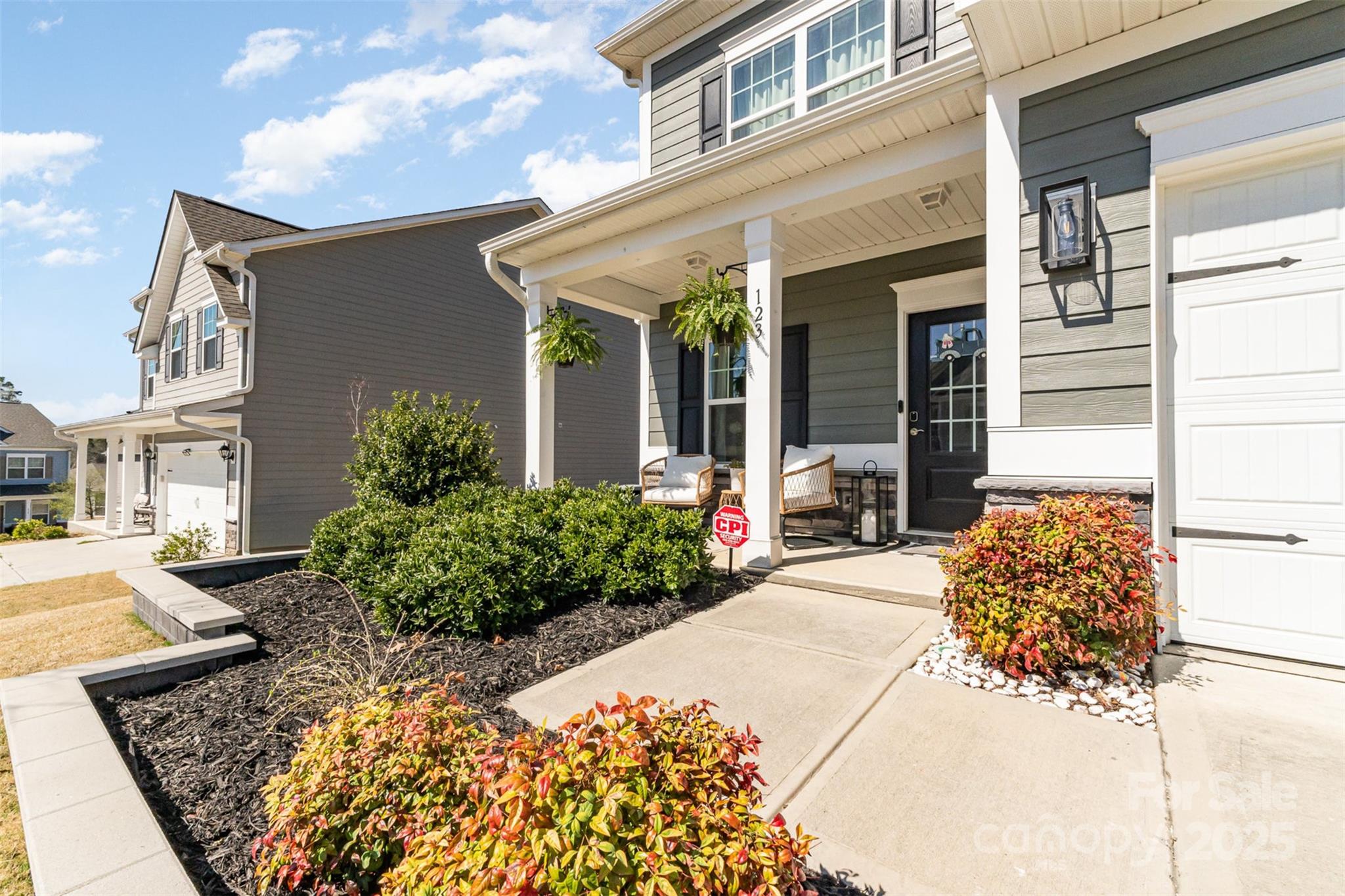 123 Clauser Road N