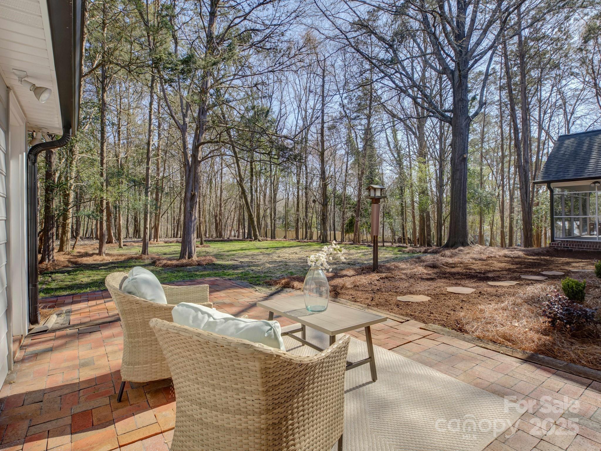 Five Knolls Estates - Residential